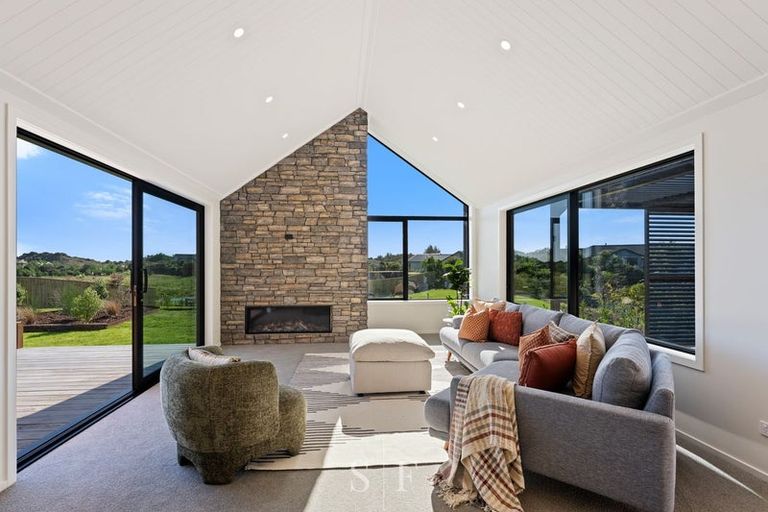 Photo of property in 40 Anderson Park Drive, Waikanae, 5036