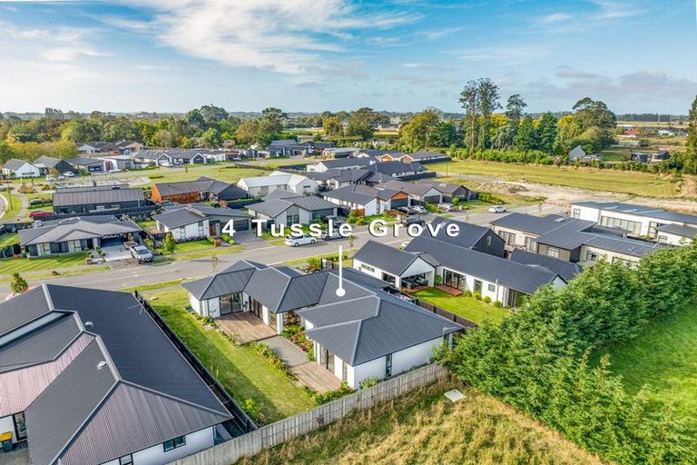 Photo of property in 4 Tussle Grove, Halswell, Christchurch, 8025