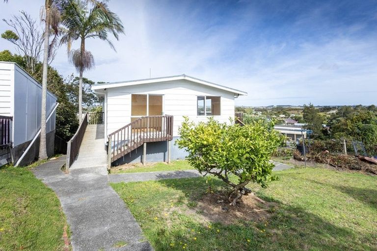 Photo of property in 11 Tunatahi Street, Dargaville, 0310