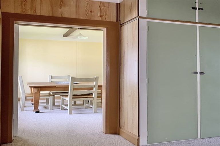 Photo of property in 16 Wallace Road, Waipukurau, 4200