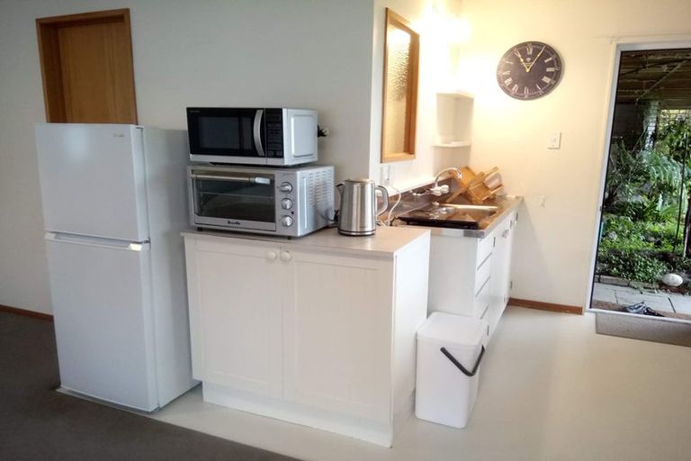 Photo of property in 2 Hatherly Lane, Mount Pleasant, Christchurch, 8081