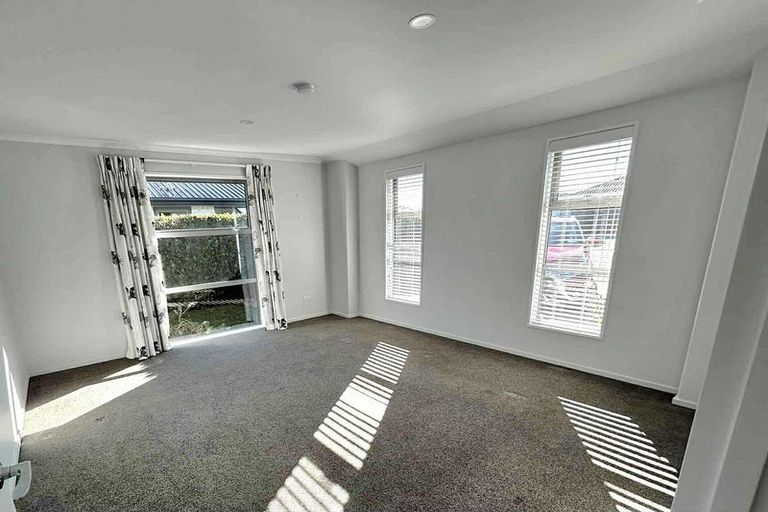 Photo of property in 8 Ellesmere Street, Marshland, Christchurch, 8083