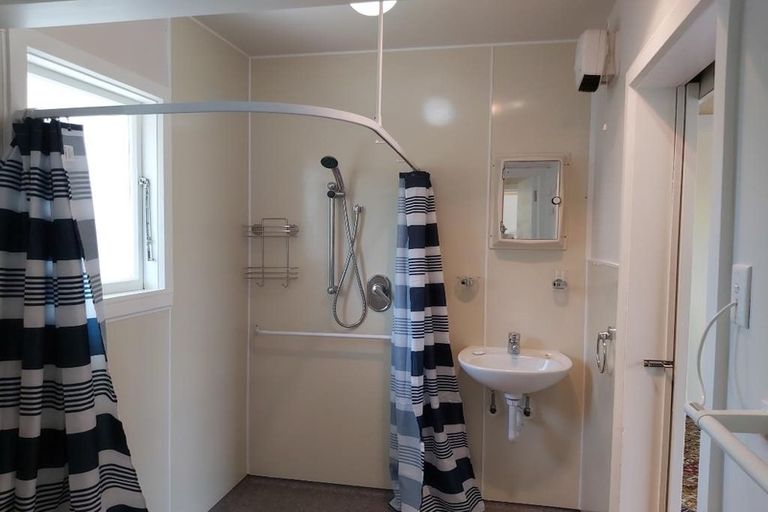 Photo of property in 827 Ferry Road, Woolston, Christchurch, 8023