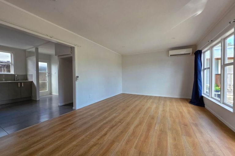 Photo of property in 109 Gardner Avenue, New Lynn, Auckland, 0600