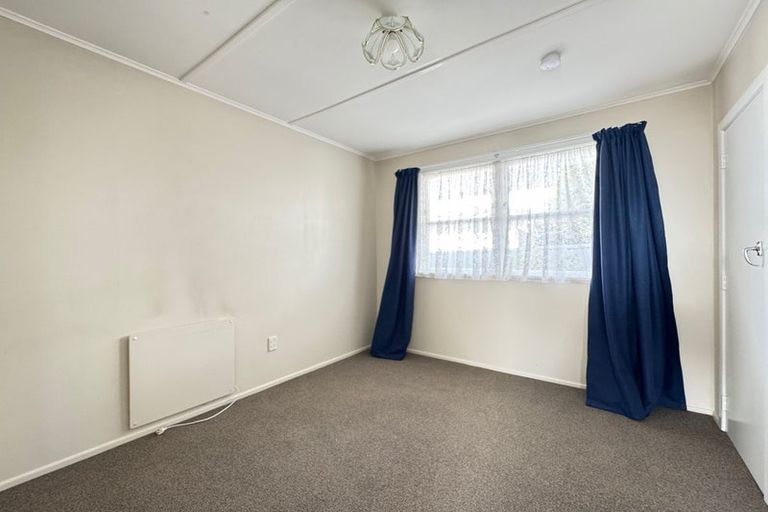 Photo of property in 20 Mark Avenue, Paparangi, Wellington, 6037