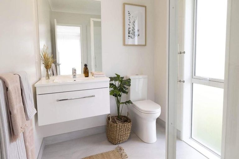 Photo of property in 66 Manhattan Crescent, Papamoa, 3118