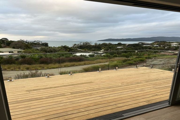 Photo of property in 10 Morey Road, Cable Bay, 0420
