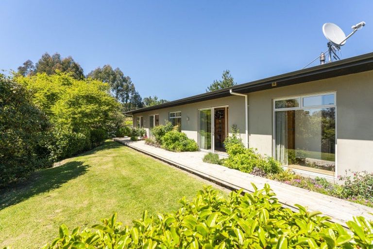 Photo of property in 2/154 Mapara Road, Acacia Bay, Taupo, 3385