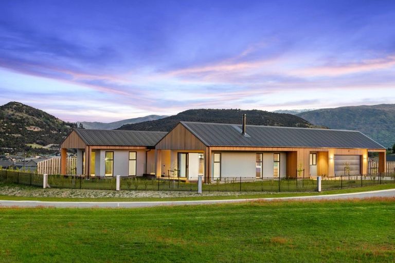 Photo of property in Northlake, 14 Erewhon Crescent, Wanaka, 9305