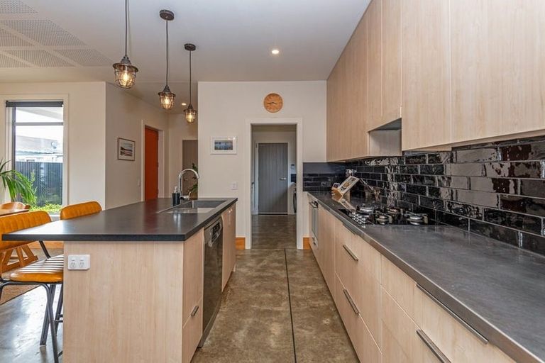 Photo of property in 123 Heretaunga Street, Palmerston North, 4414