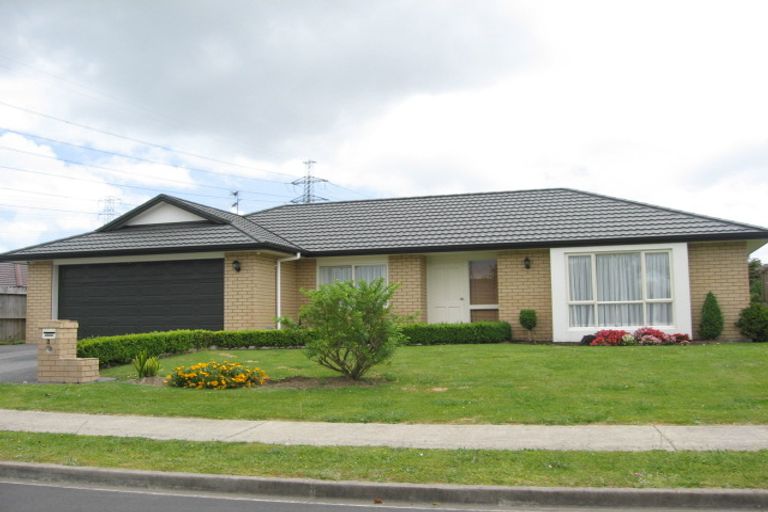 Photo of property in 1 Morewa Place, Takanini, 2112