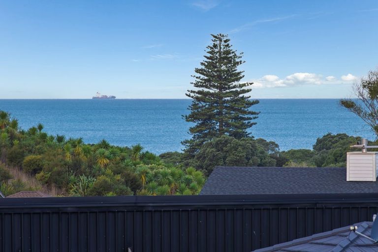 Photo of property in 17 Tawatawa Street, Long Bay, Auckland, 0630