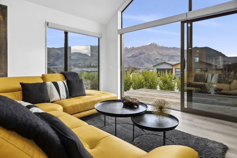 Photo of property in 47 Clearview Street, Wanaka, 9305