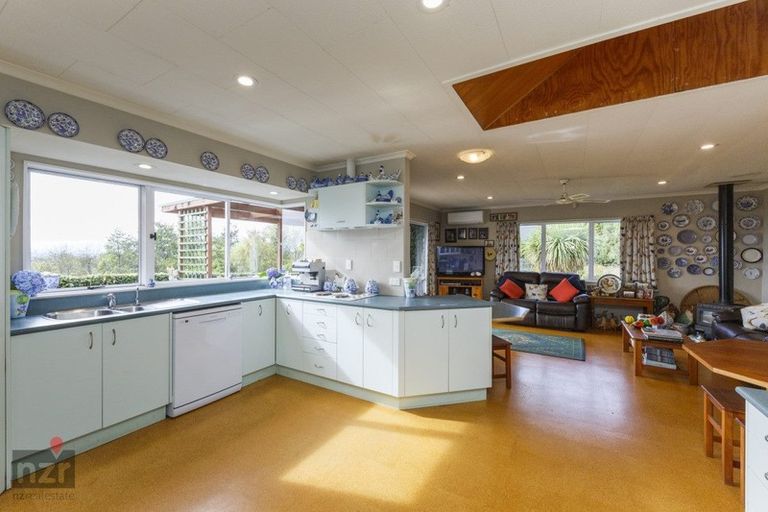 Photo of property in 86 Halcombe Road, Feilding, 4775