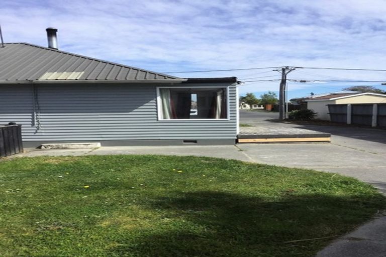Photo of property in 155 Palmers Road, New Brighton, Christchurch, 8083