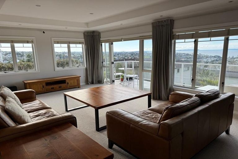 Photo of property in 235b East Coast Road, Mairangi Bay, Auckland, 0630