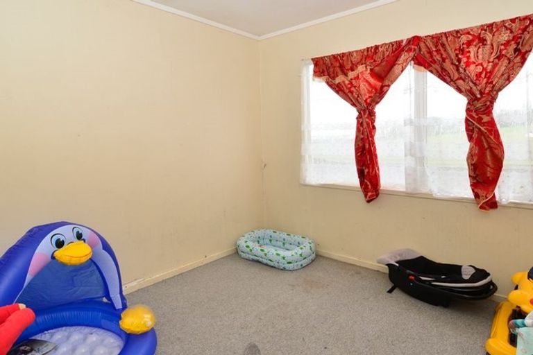 Photo of property in 3/136 Shifnal Drive, Randwick Park, Auckland, 2105
