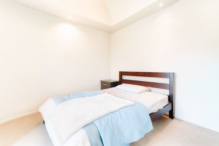 Photo of property in 5 Balmain Road, Birkenhead, Auckland, 0626