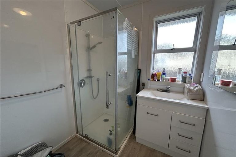 Photo of property in 13 Cameron Road, Hamilton East, Hamilton, 3216