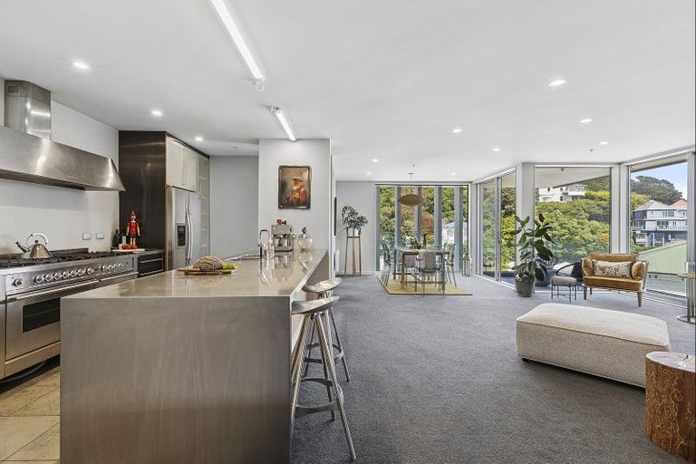 Photo of property in Alto Apartments, 2a/22 Telford Terrace, Oriental Bay, Wellington, 6011