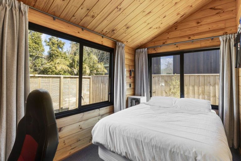 Photo of property in 7c Waterloo Place, Westown, New Plymouth, 4310