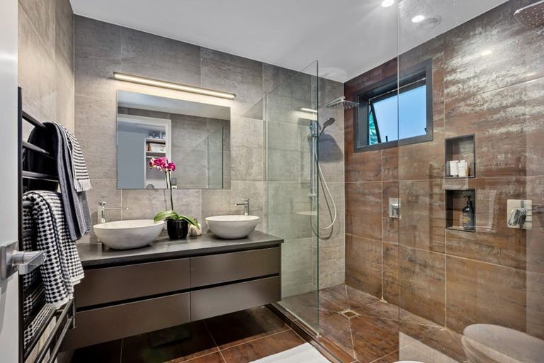 Photo of property in 21 Ariel Place, Snells Beach, 0920