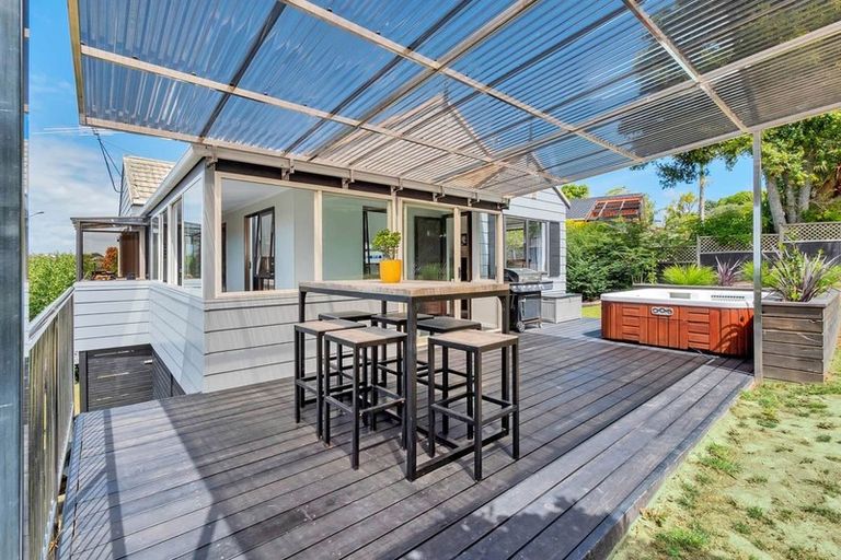 Photo of property in 185 Glamorgan Drive, Torbay, Auckland, 0630