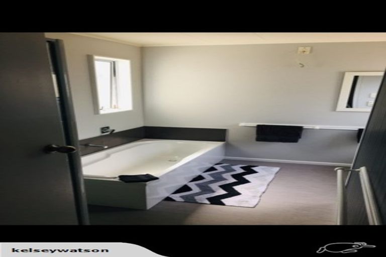 Photo of property in 21 Peel Street, Westport, 7825