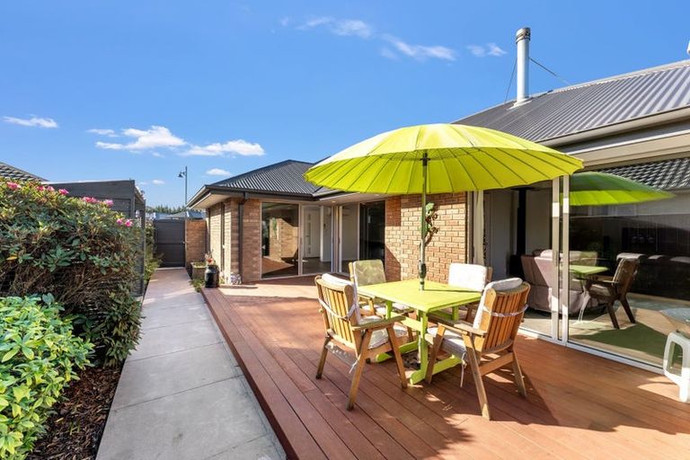 Photo of property in 18 Torrey Pines, Waimairi Beach, Christchurch, 8083