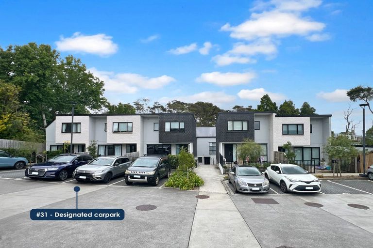 Photo of property in 31 Tokai Place, Glen Eden, Auckland, 0602