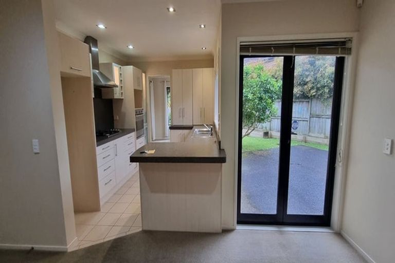 Photo of property in 6 Friar Close, Flat Bush, Auckland, 2019