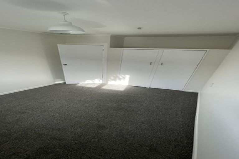 Photo of property in 2/85 Lake Road, Belmont, Auckland, 0622