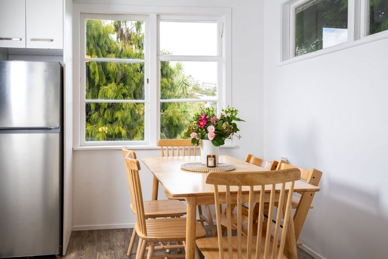 Photo of property in 49 Government Road, Raglan, 3225