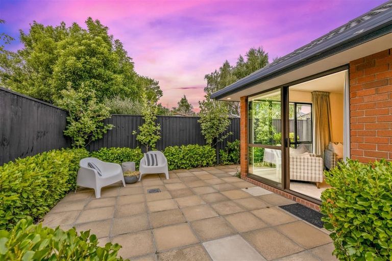 Photo of property in 14 Lascelles Street, Saint Martins, Christchurch, 8022