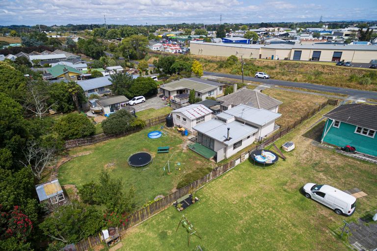 Photo of property in 16 Flanagan Road, Drury, 2113