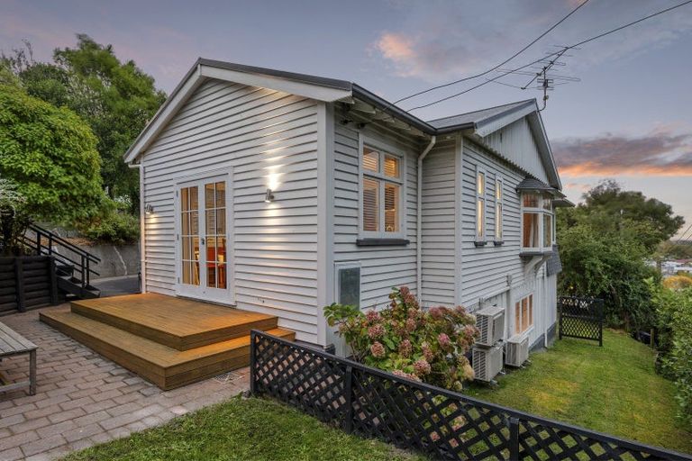 Photo of property in 5 Merlewood Avenue, Cashmere, Christchurch, 8022