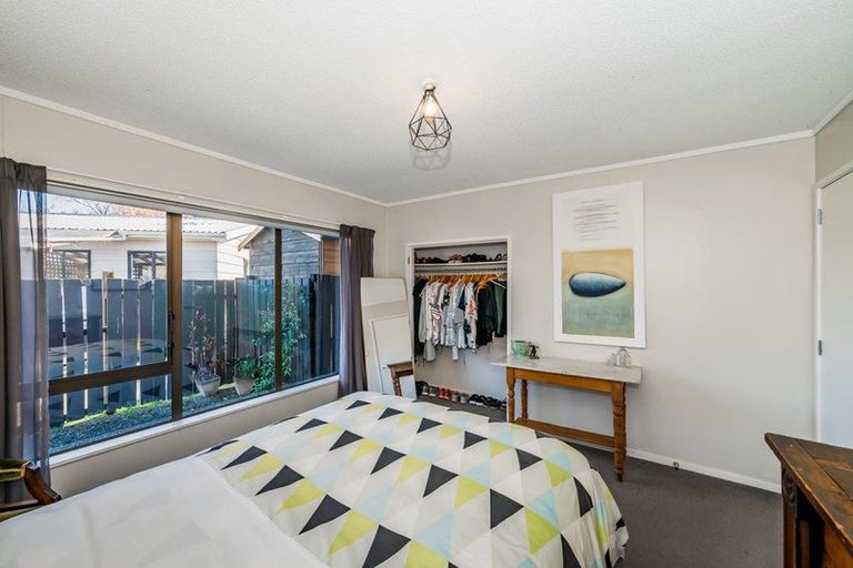 Photo of property in 7 Rodney Grove, Paraparaumu, 5032