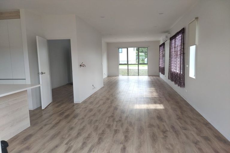 Photo of property in 4 Han Court, Glen Eden, Auckland, 0602