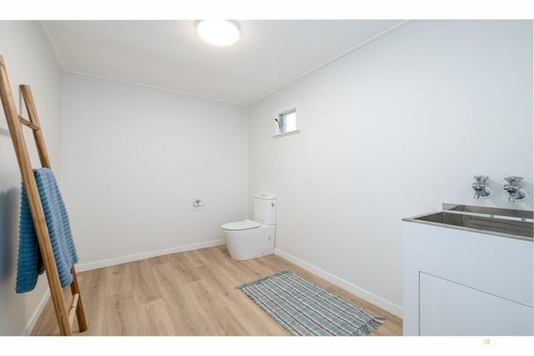 Photo of property in 98 High Street, Waimate, 7924