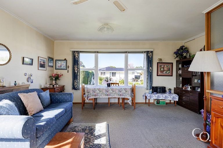 Photo of property in 208 Lumsden Road, Akina, Hastings, 4122