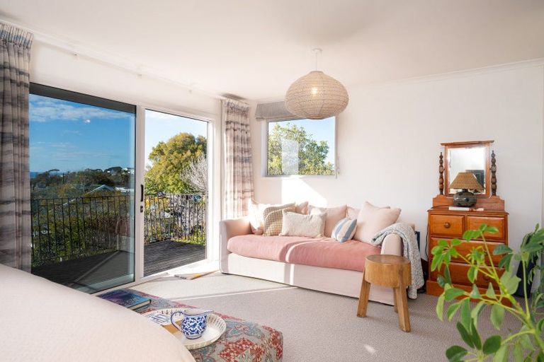 Photo of property in 55 Napier Terrace, Hospital Hill, Napier, 4110