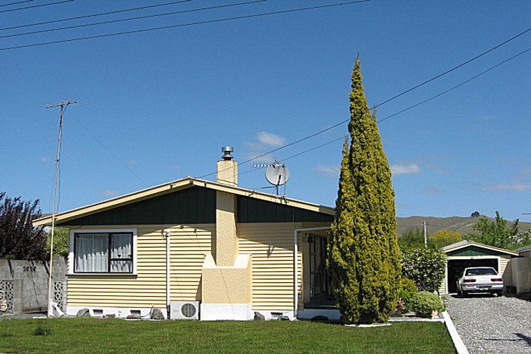 Photo of property in 4 Houghton Crescent, Redwoodtown, Blenheim, 7201