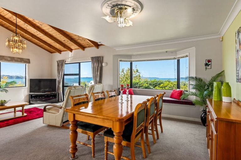 Photo of property in 16 Kahurangi Place, Snells Beach, 0920