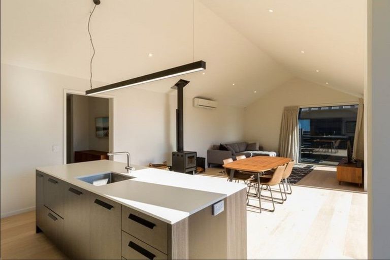 Photo of property in 4 Parera Lane, Jacks Point, Queenstown, 9371