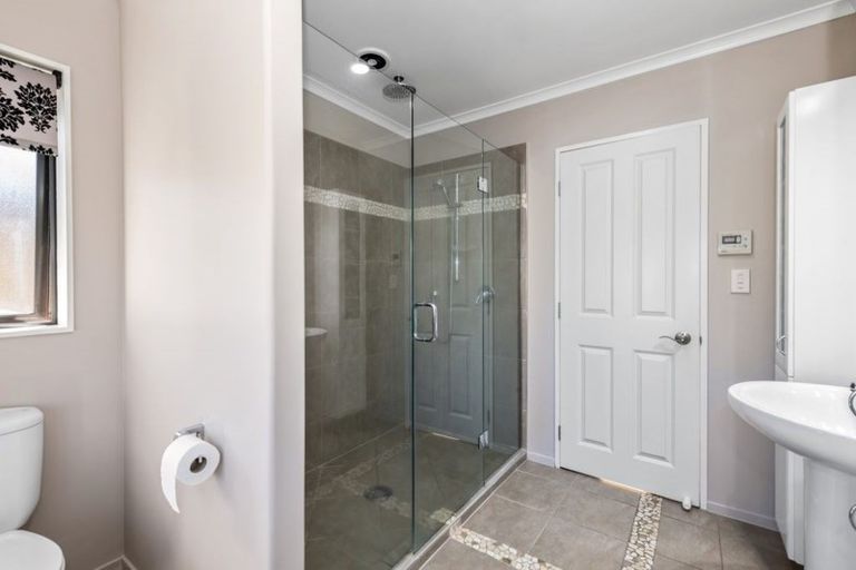 Photo of property in 8 Frame Crescent, Rolleston, 7614