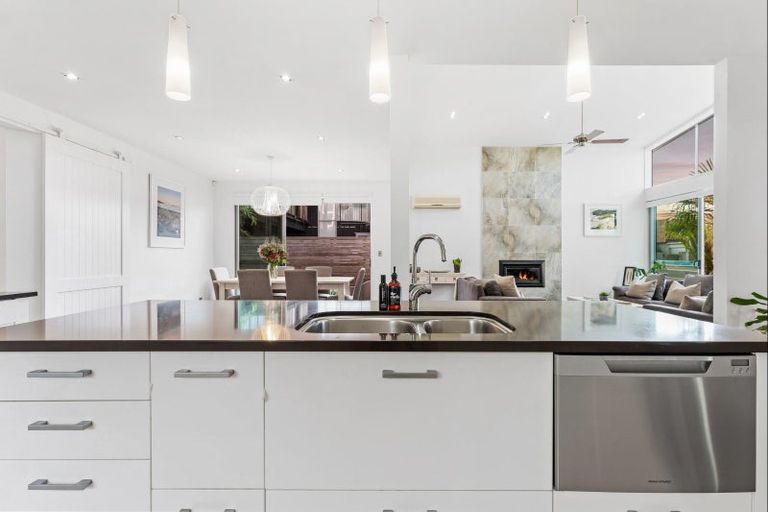 Photo of property in 26 Taumata Road, Omaha, Warkworth, 0986