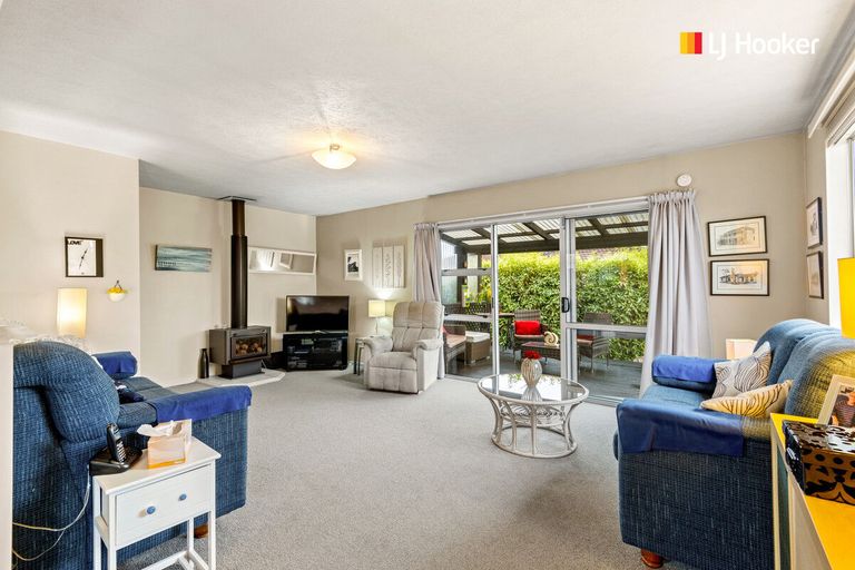 Photo of property in 105 Hagart-alexander Drive, Mosgiel, 9024
