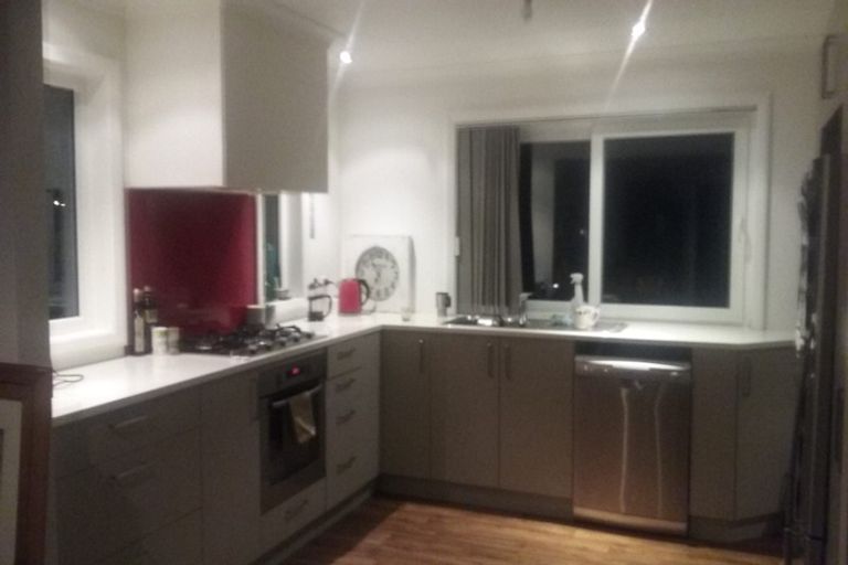 Photo of property in 109a Roberts Road, Te Atatu South, Auckland, 0610