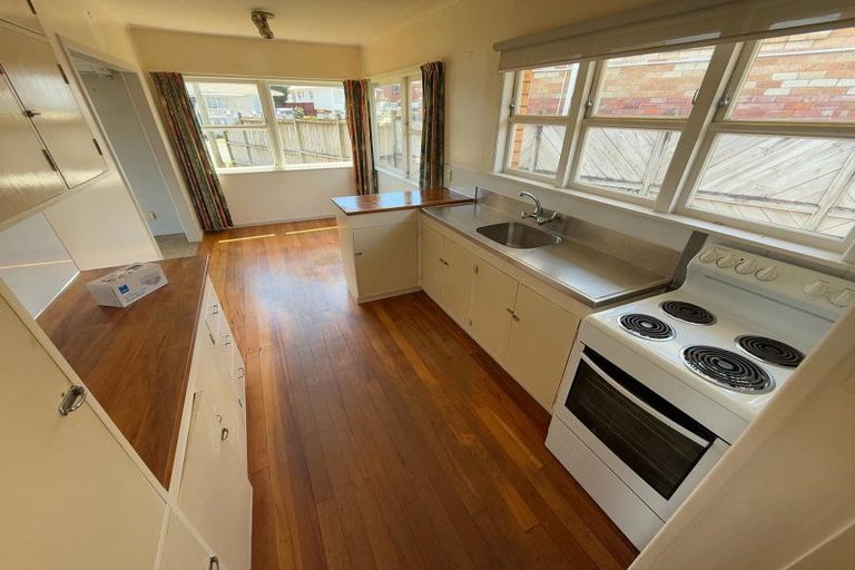 Photo of property in 9 Bernard Street, Papatoetoe, Auckland, 2025