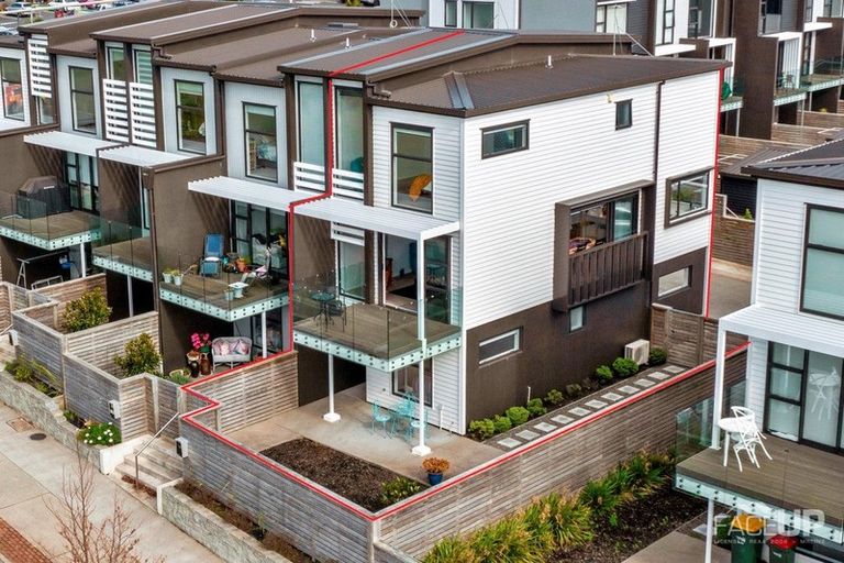 Photo of property in 14 Memorial Park Lane, Hobsonville, Auckland, 0618